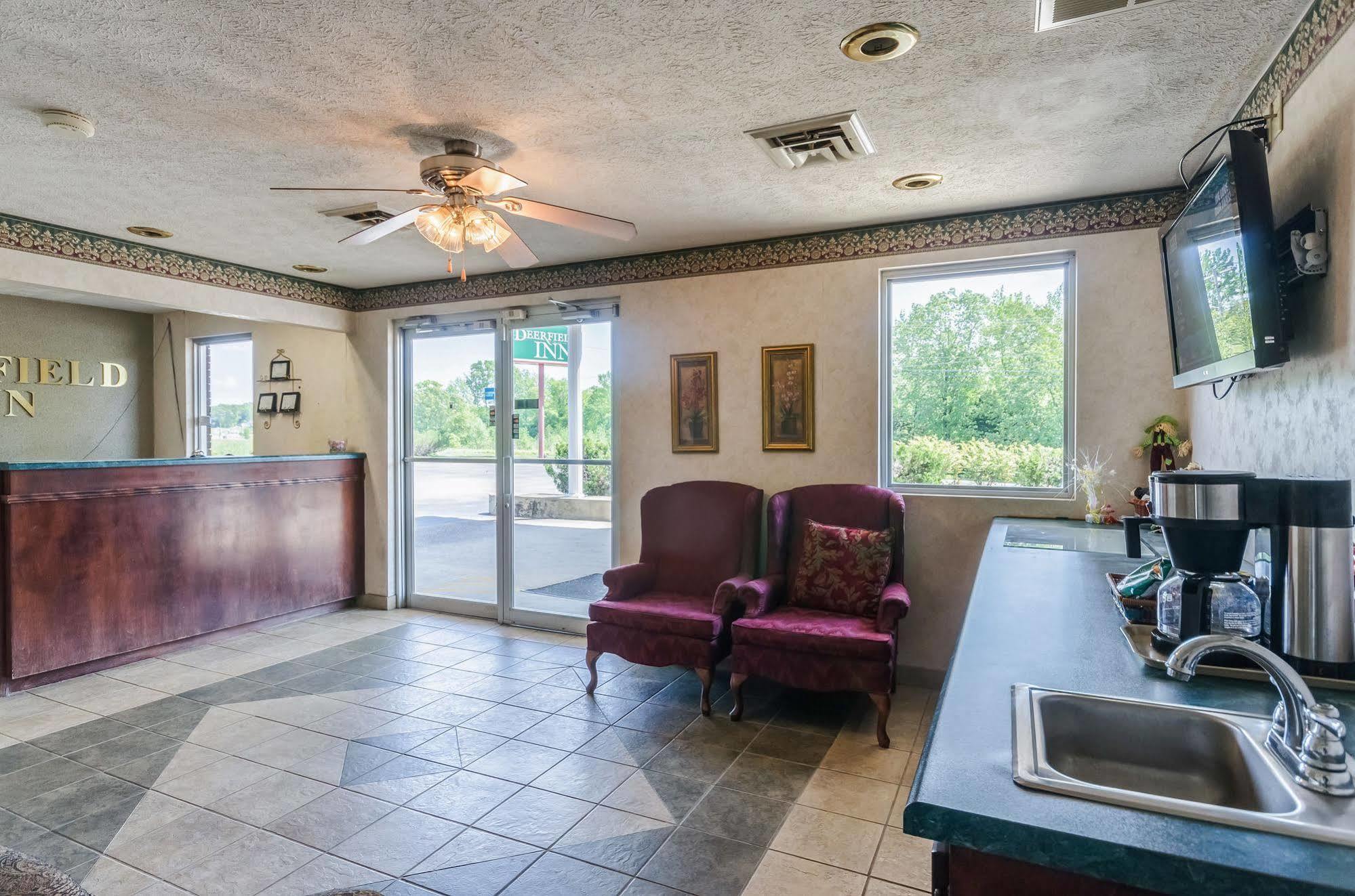 Deerfield Inn Parsons Εξωτερικό φωτογραφία