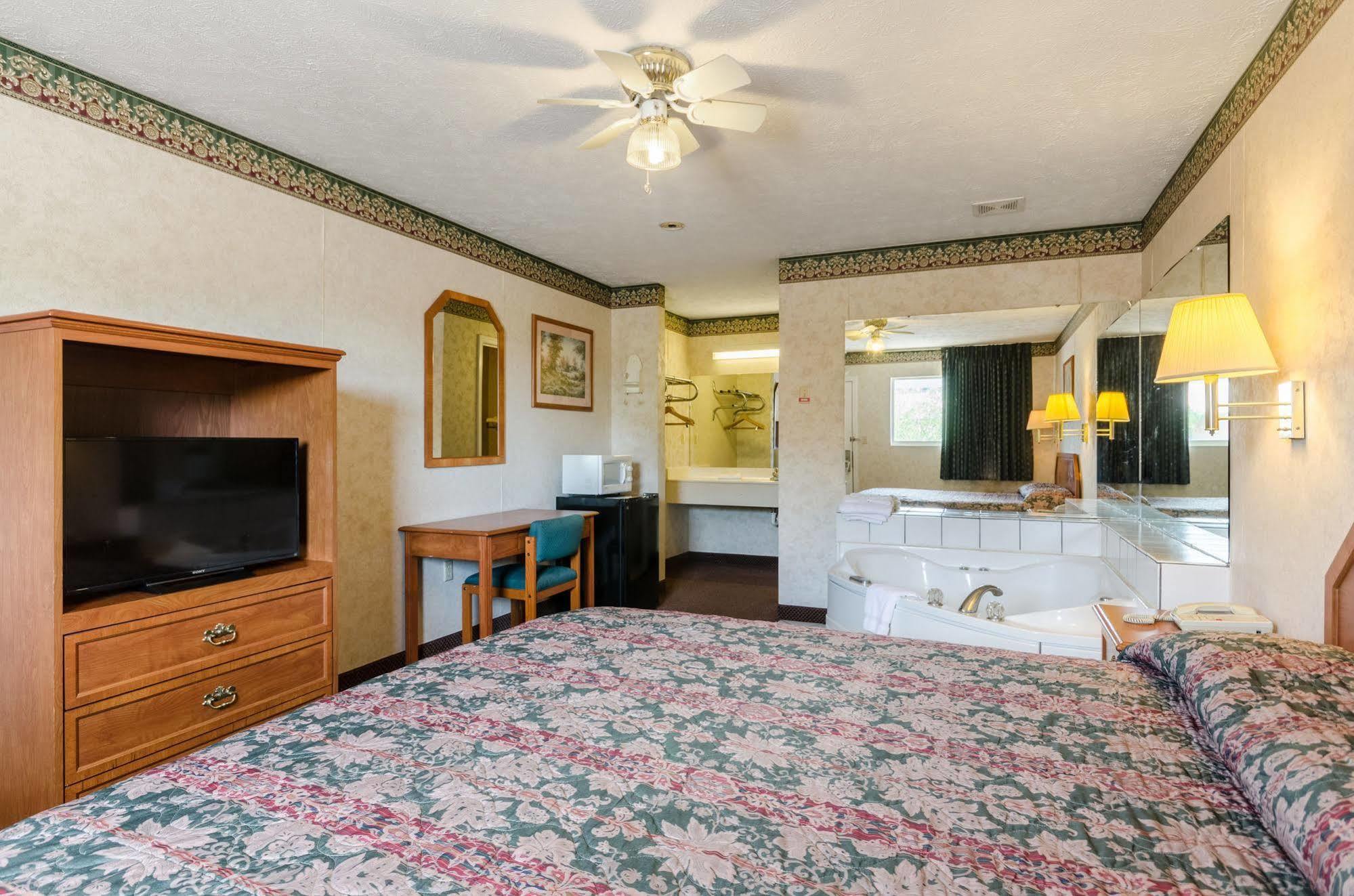 Deerfield Inn Parsons Εξωτερικό φωτογραφία